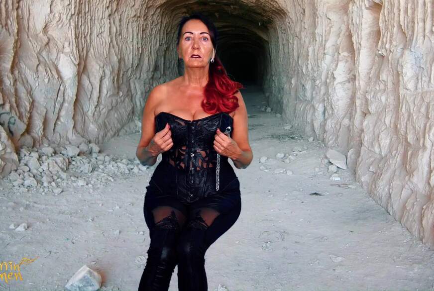 Herrin-Carmen: Nippelspielchen