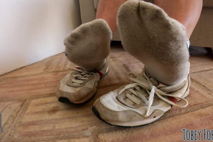 Marita - Stinkige Schuhe u Socken - Sock-Smelling H*****b von TobeyForReal pic3