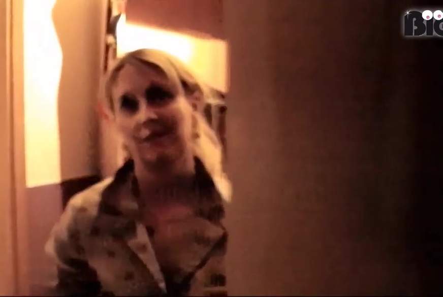 HotAngelina: Wenn der Kurier klingelt