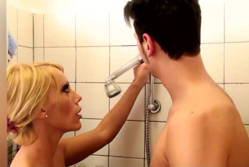 Der kleine und die MILF - extendet Version - von Kada-Love pic2