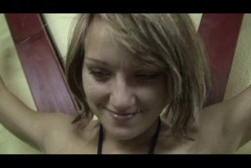 D**ke Titten abgebunden... von Annadevot