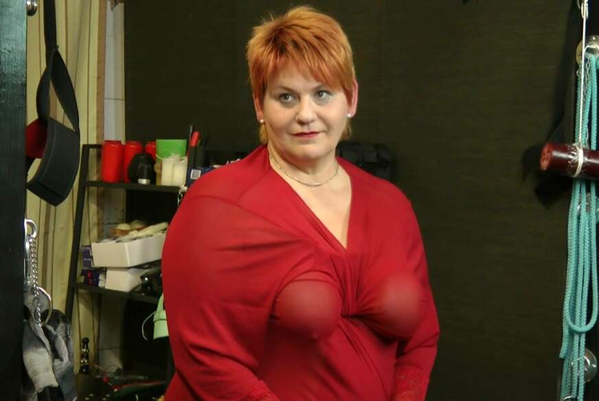 Behandlung meiner d**ken Titten von Annadevot