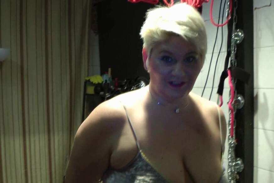 Die F***e so richtig d*****g gemacht von Annadevot