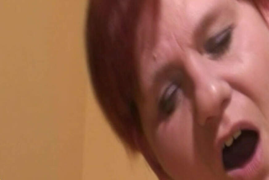 Annadevot: D***y, reiten, Missionar - Hauptsache schön g*****t mit S****abelohnung