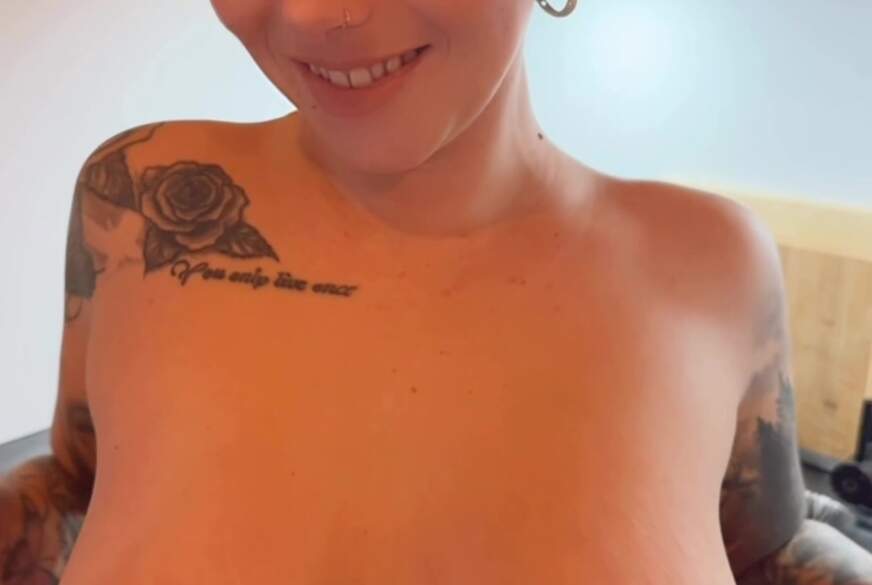 NinaDevil: B**y ich warte auf dich in der Küche