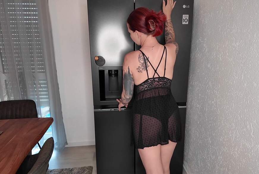 Im Sommer den eiskalten Glas Dildo ! von NinaDevil pic2