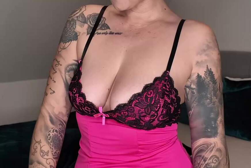 NinaDevil: Mit Liebeskugeln und Vibrator die P***y zum Zucken gebracht !!