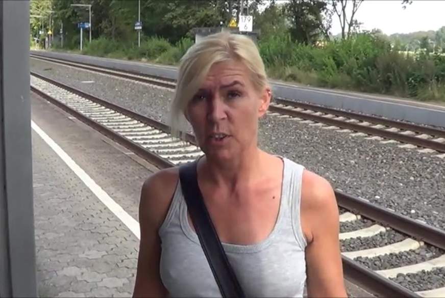 Krass- Am Bahnhof ins Maul g*****t von mausi-67