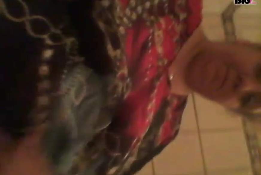 LaraSofie: bade spass so s****zig mit p**s