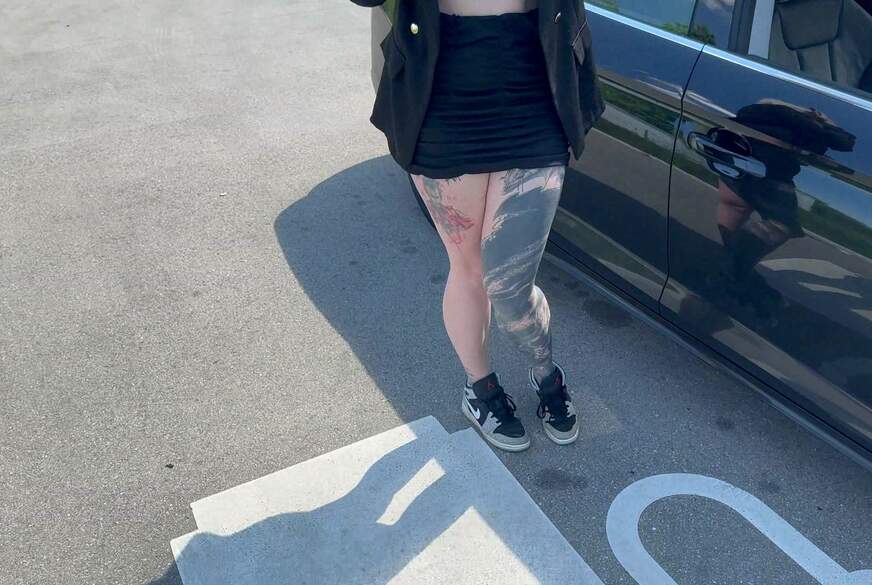 ValeryVenom: MEGA DREIST!! Puplic C******e direkt an der A8!!