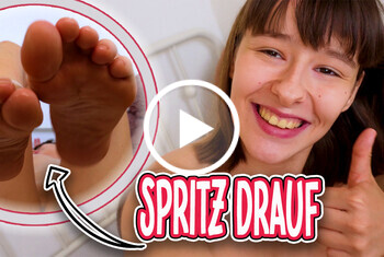Ölige flutschige Füße, perverse Gedanken mit einem hauch Dominanz ist doch genau das was wir beide jetzt wollen und vor allem brauchen! Also mach