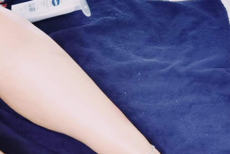 MissCurvy89: Schöne Frauenfüße muss man hegen und pflegen