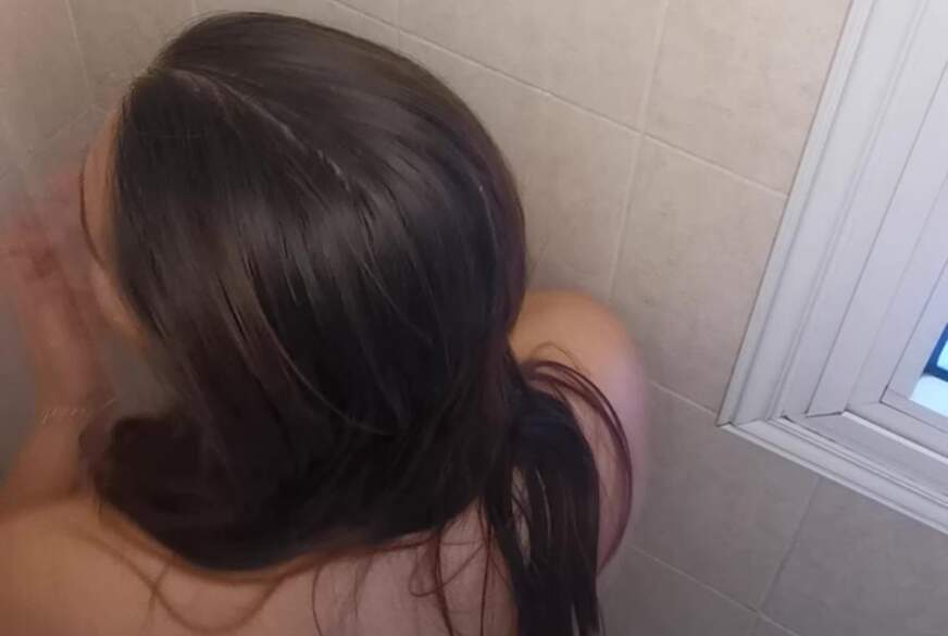 MissCurvy89: Gehst du mit mir Duschen???