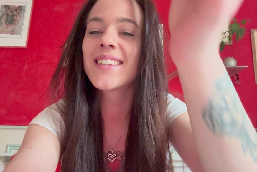 Luna-Lynn: Mein 1. Video! Hii ich bin Luna und du?