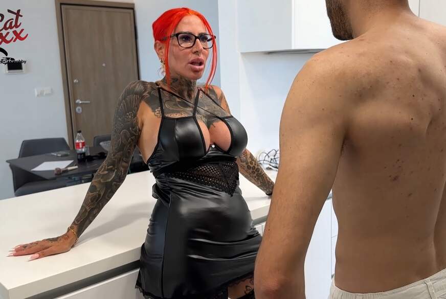 Wird er endlich Schwiegermuttis Liebling George 19 muss sich beweisen. von CatCoxx