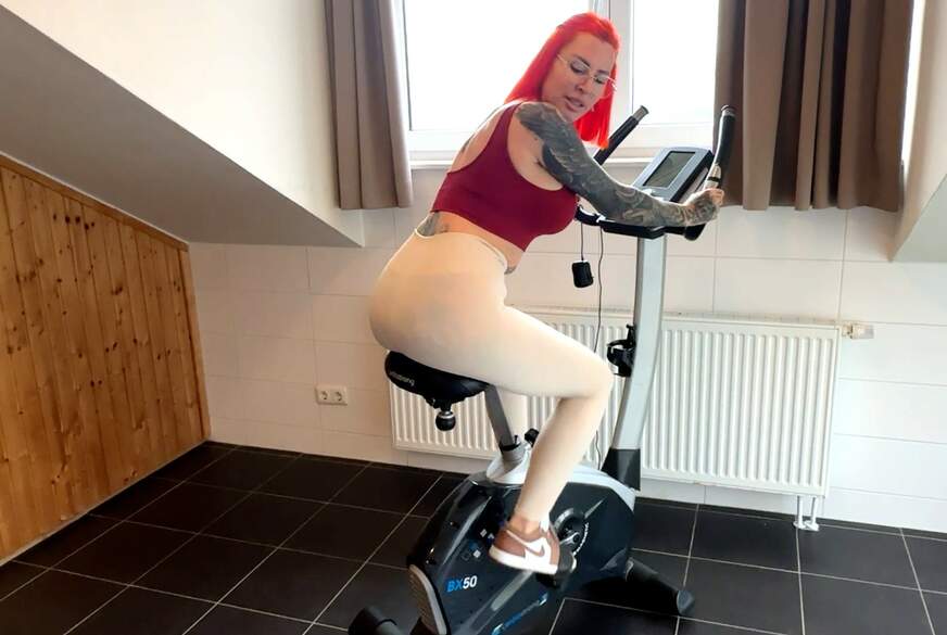 CatCoxx: Schüchtern Fitnesstrainer 20j. zum Sex verführt! Dieses Training wird er so schnell nicht vergesse