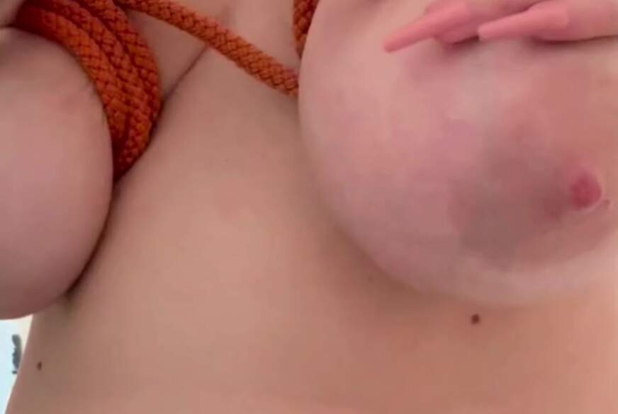 Clarapanties: Titten mit S****k b***en