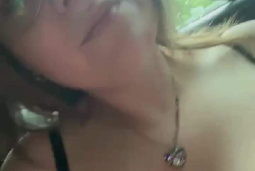 Clarapanties: 5 min. mit Dildo im Auto