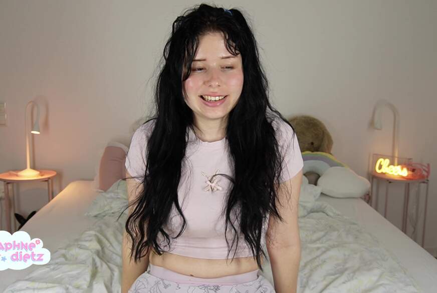 enge J******u-T**nIE-m****i - mein 1. Mal ganz nackt! von DaphneDietz pic2