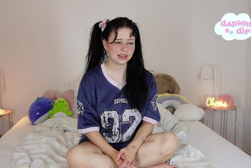 Mein 1. Mal masturbieren - J******u-t**n entdeckt ihre L****r im INTERNET1 von DaphneDietz pic1