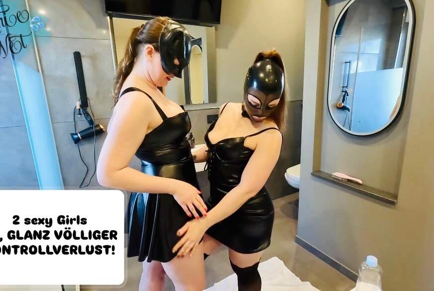 Sophie-Wet: 2 WETLOOK GIRLS  ÖL, KÜSSE und PURE ESKALATION