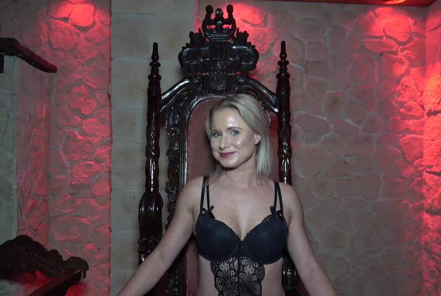 Wild-Bunny: Swingerclub G******g auf schwarzer Latex Matte, alle f****n mich, bis meine P***y überläuft!