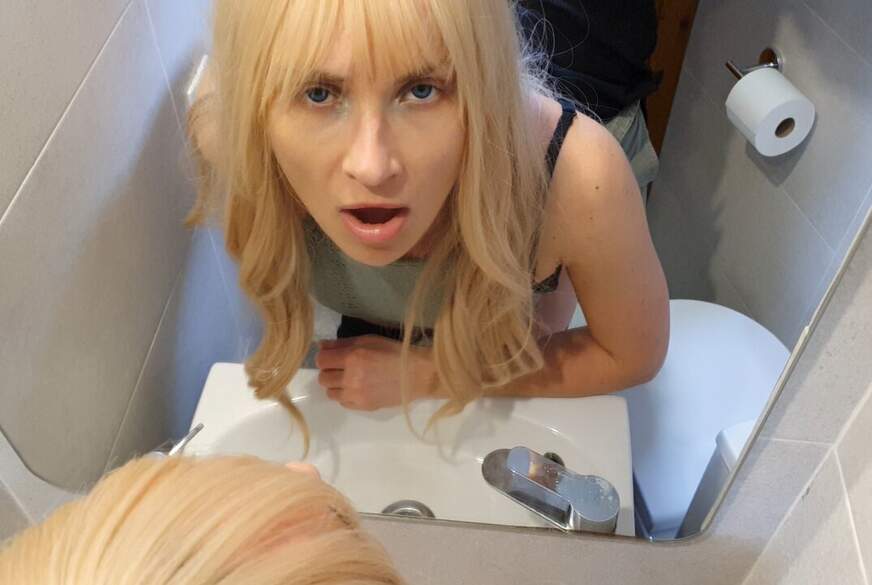 Aushilfs-Kellner 18plus verpasst mir C******e beim Restaurant-Besuch! von Lea-Stern