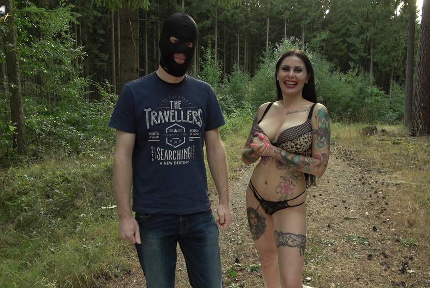 Xania-Wet: Die Outdoorb***h! 3,2,1 dein S****a ist meins! Userdreh!