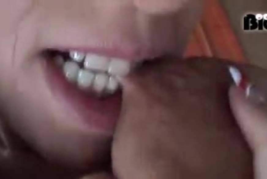 Vanessa: Mein ALLERERSTER PORNO!!!