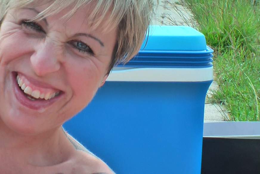 Vanessa: S********l und verrückt nach SEX in PUBLIK!!
