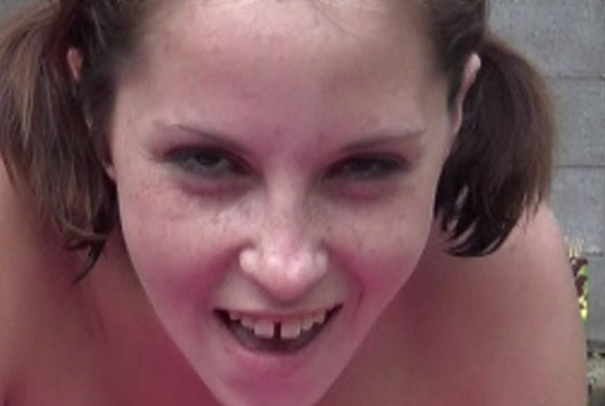 Deinen S*****z geil A*****en von Traum-Titten18