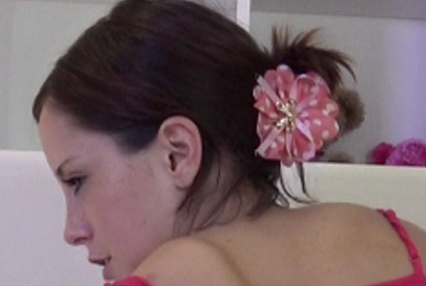 T***y Maus reitet den S*****z von Traum-Titten18