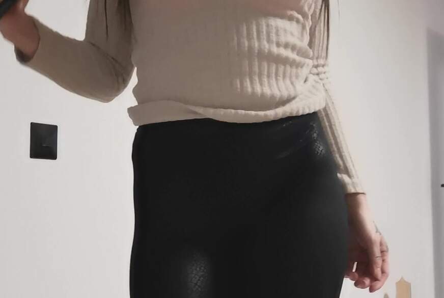 dominat von MiaAmante pic1