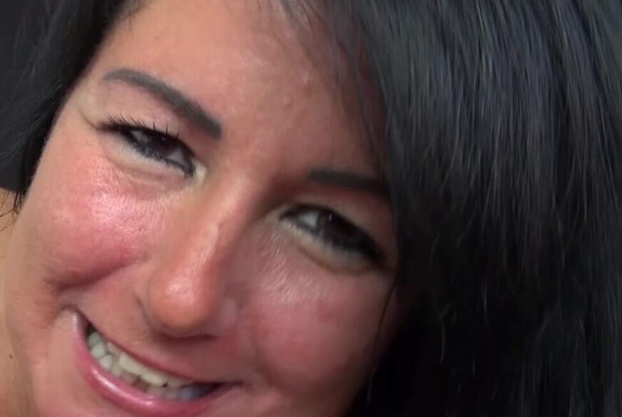 Alexandra-Wett: DIE GANZE F****e VOLL MIT FRISCHEM S****a! MEINE F****e IST FÜR ALLE DA!