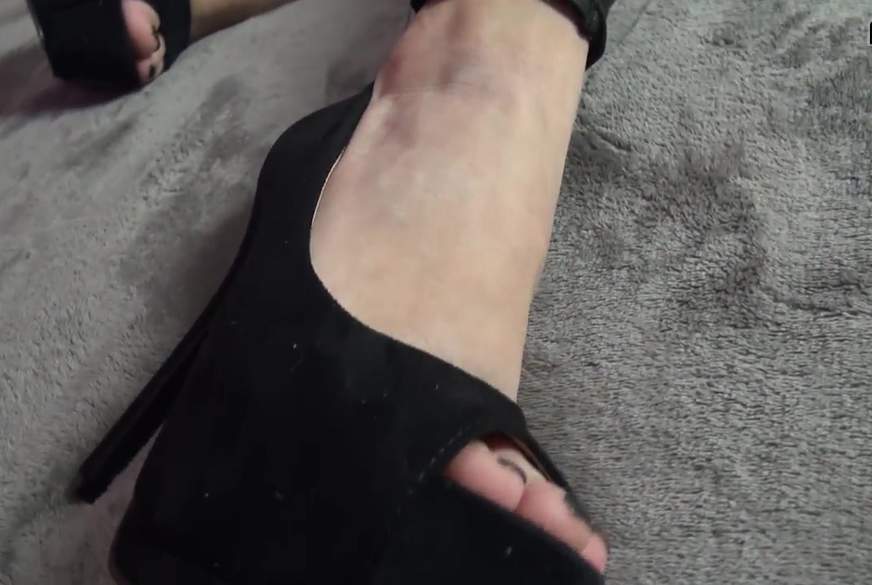 Deine GÖTTIN füttert dich mit deinem S****a! von FariBanx