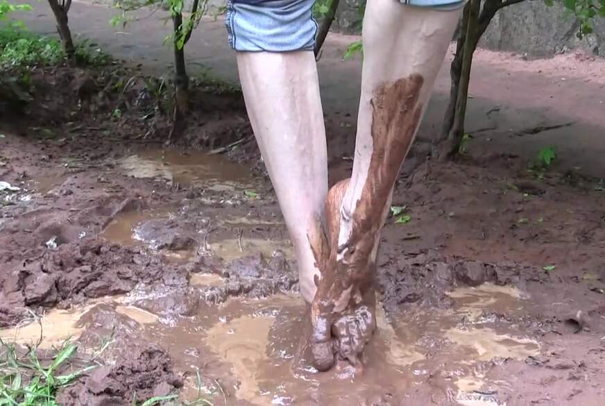 HerrinEnja: Richtig schmutzige Füsse