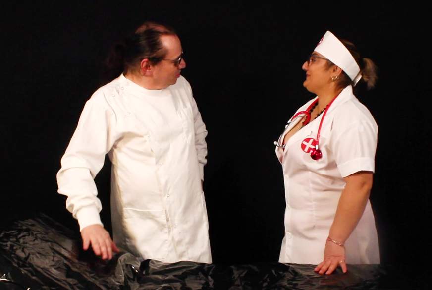 Lord-und-Janine: Der Doktor und seine Assistentin - S*****zbehandlung durch die S*******r