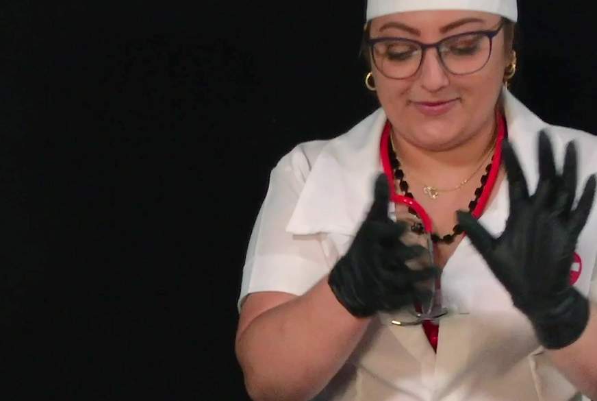Lord-und-Janine: Der Doktor und seine Assistentin - S*****zbehandlung durch die S*******r