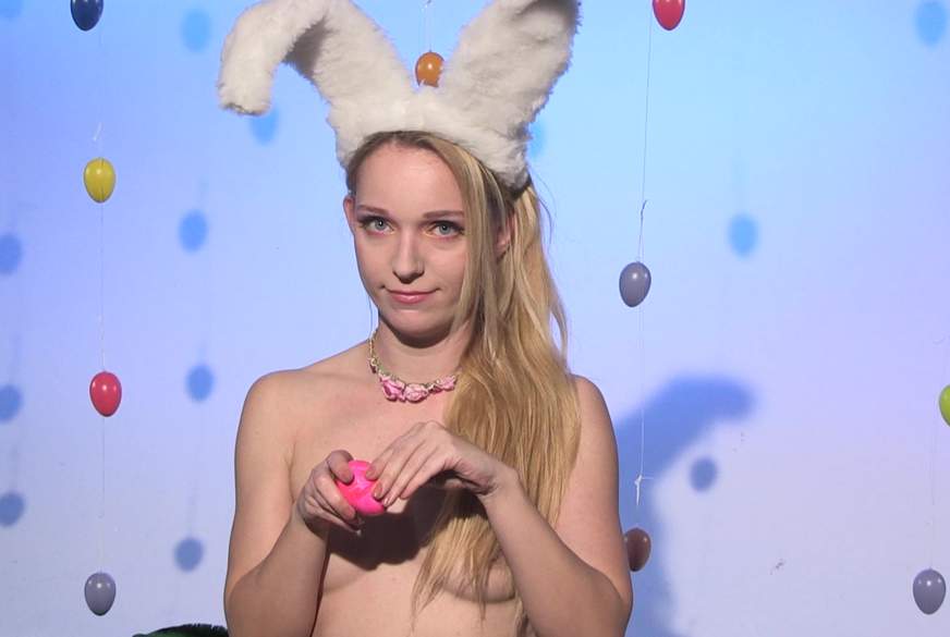cute easter bunny von lolicoon