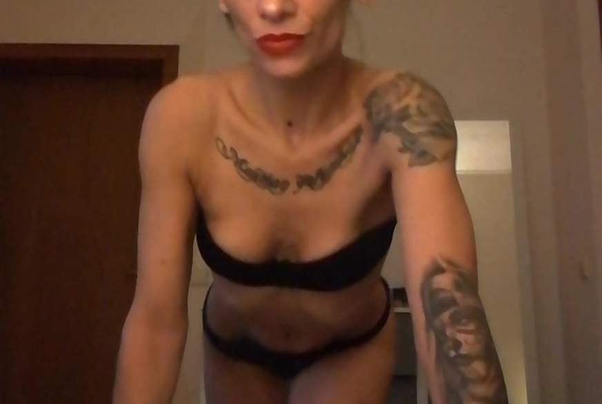 CatXXXb**w: Kommst du spielen ?