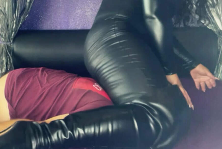 F*********g mit meinem Göttlichen Leder A***h! von LadyAyse