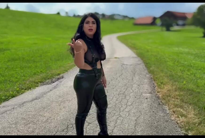 Du darfst den Boden l****n auf dem ich gehe von LadyAyse pic1