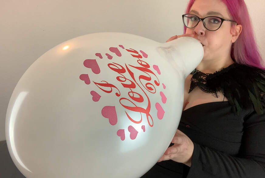 B**w to Pop 12 inch Ballons von Abby-Strange