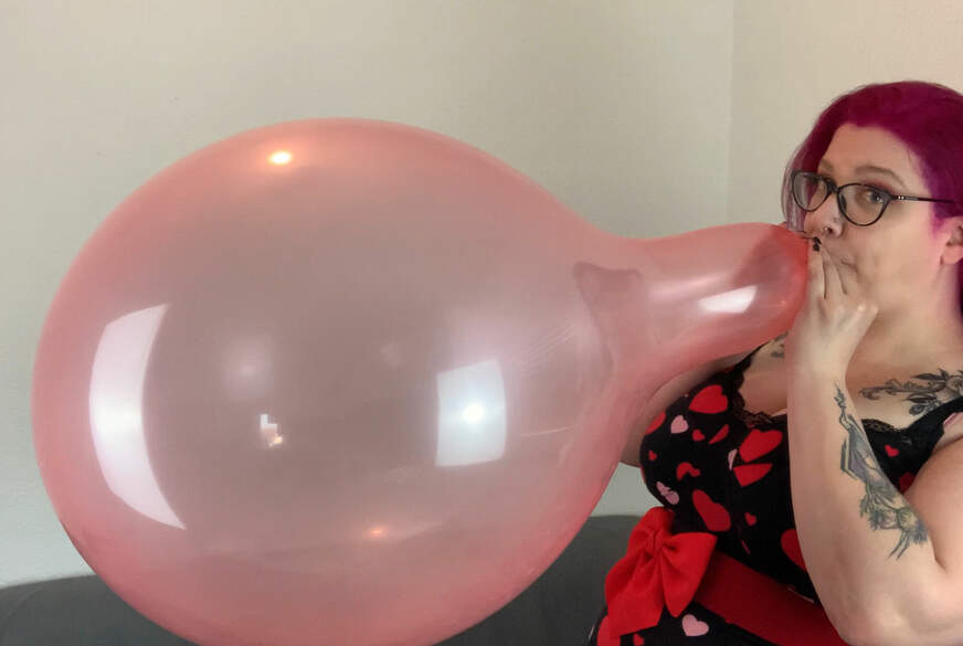B**w to Pop 19 inch soap crystal Luftballon von Abby-Strange