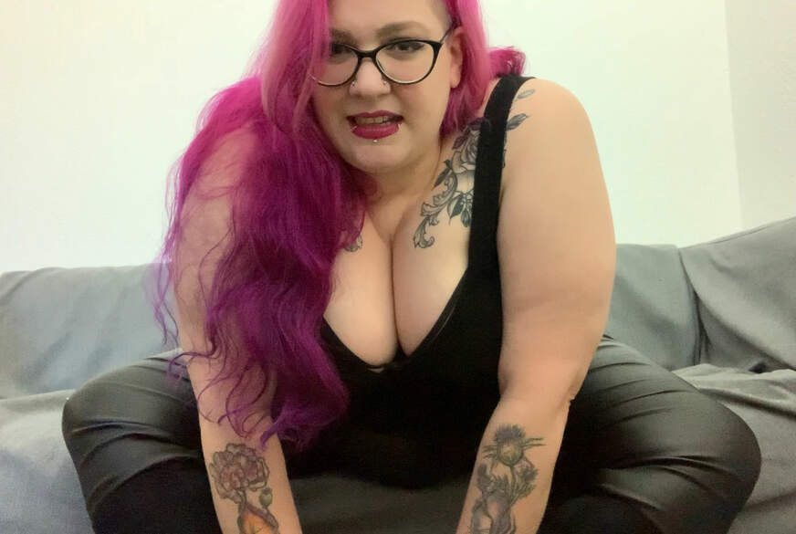 Umstyling und Ausbildung zur S***y von Abby-Strange