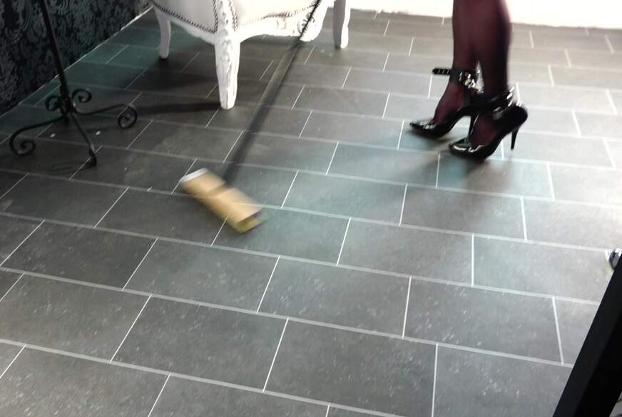 TV-Cindy: Das Dienstm*****n war mal wieder notgeil