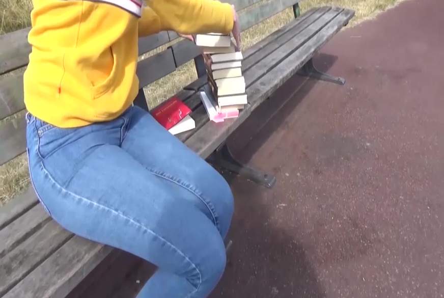 Naiven Bücherw**m im Park aufgerissen von Lisa-S**k