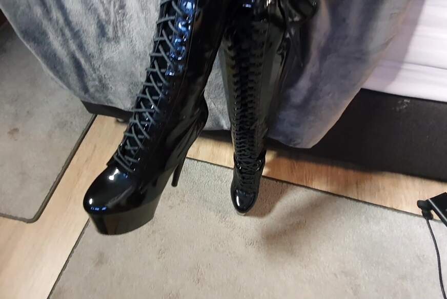 Lisa-s**k: Leder Göttin e*********t Nachbar B**i