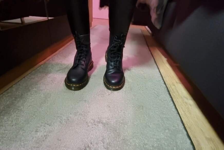 Lisa-s**k: L********h braucht h**ten SEX!!!