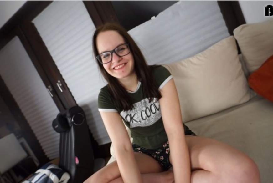 Mein erstes Mal Sex. Ich bin fassungslos! von Lina-Klein